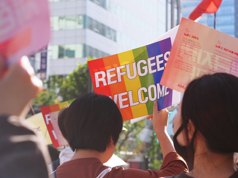 LEARN: Okemos Presbyterian leaders among those celebrating executive orders for refugee resettlement